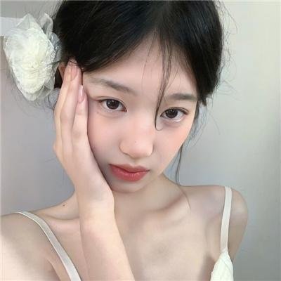 裙角飞扬的时光